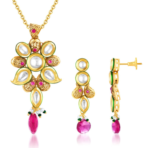 Sukkhi Kundan Gold plated Glorius Pendant Set
